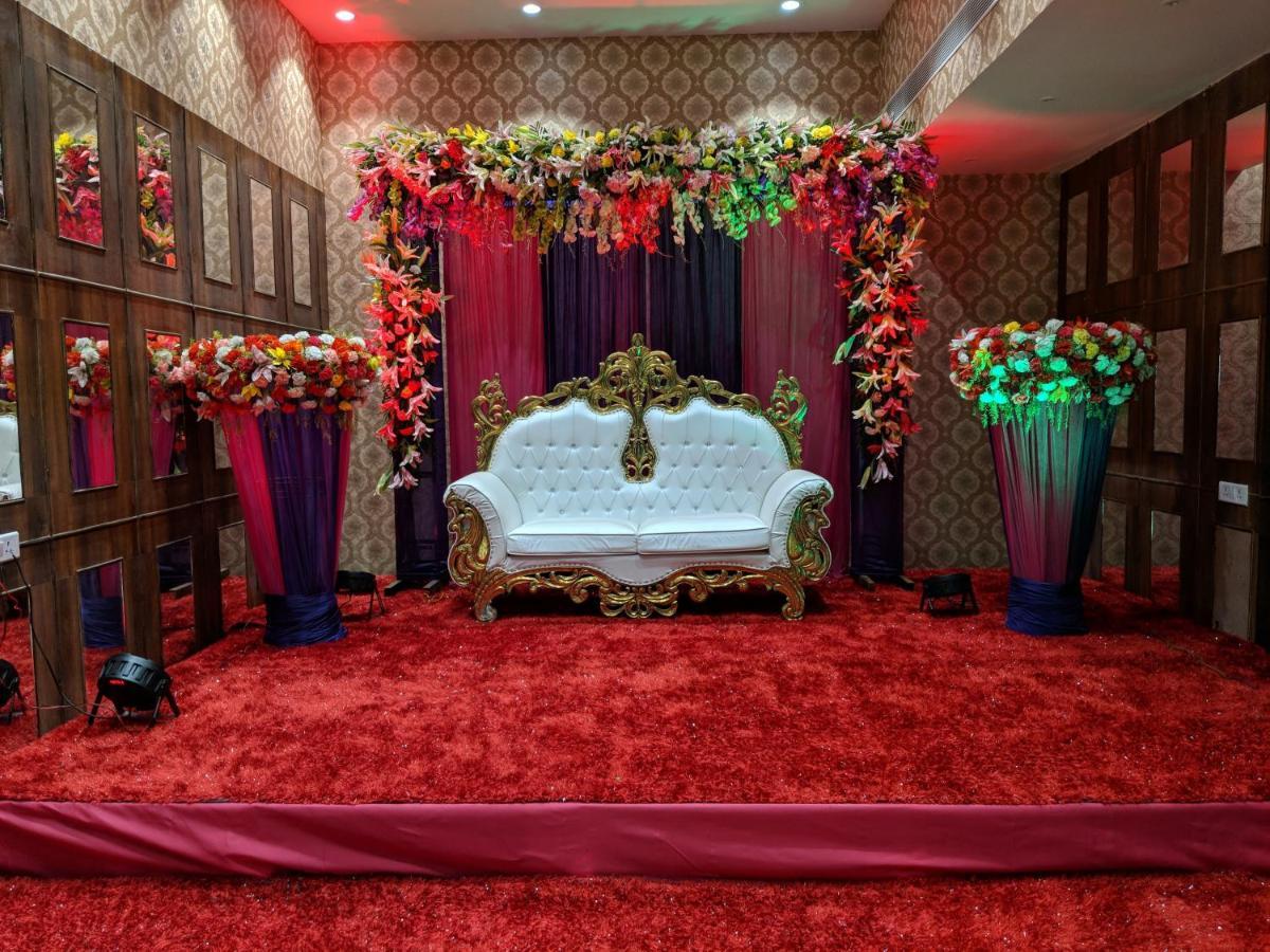 The Prestige Hotel & Convention Panposh Extérieur photo