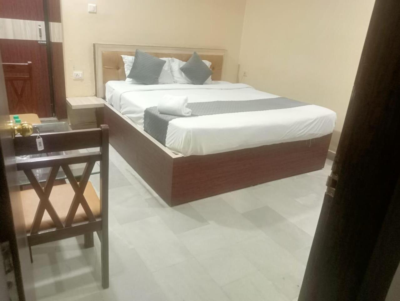 The Prestige Hotel & Convention Panposh Extérieur photo